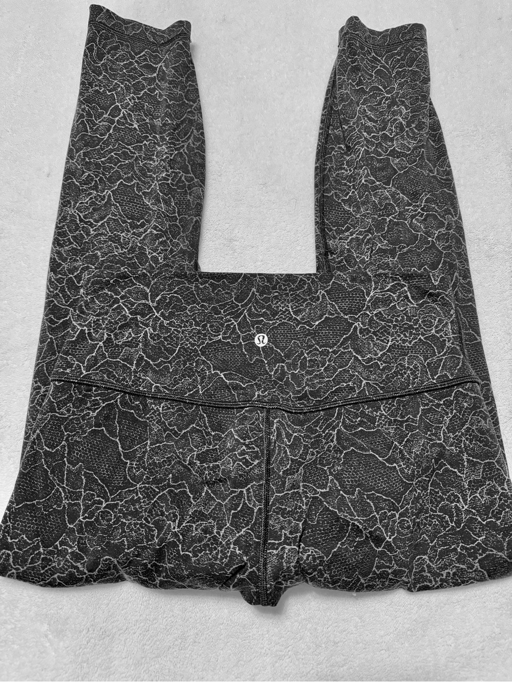 lululemon athletica Women's Black Lace-Print High-Rise leggings